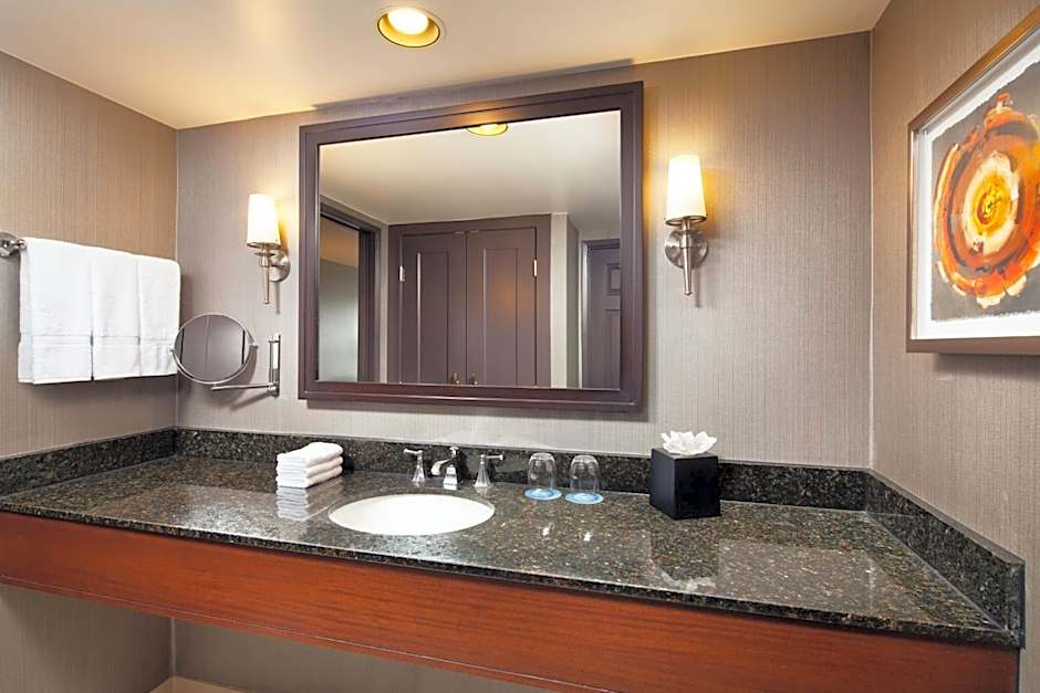 Sheraton Fairplex Suites & Conference Center