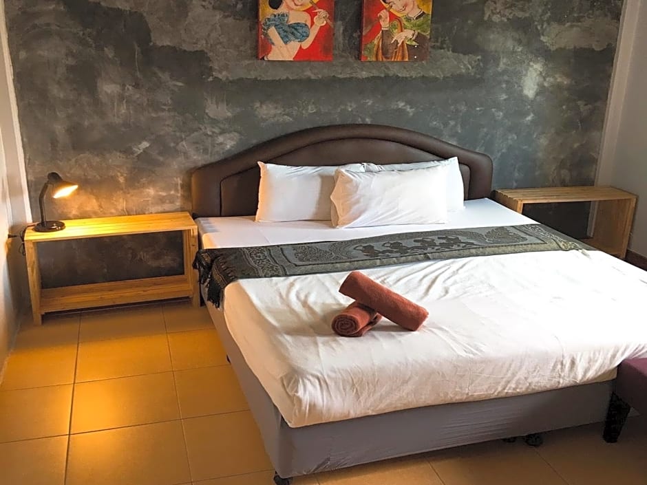 Sritrang Hotel