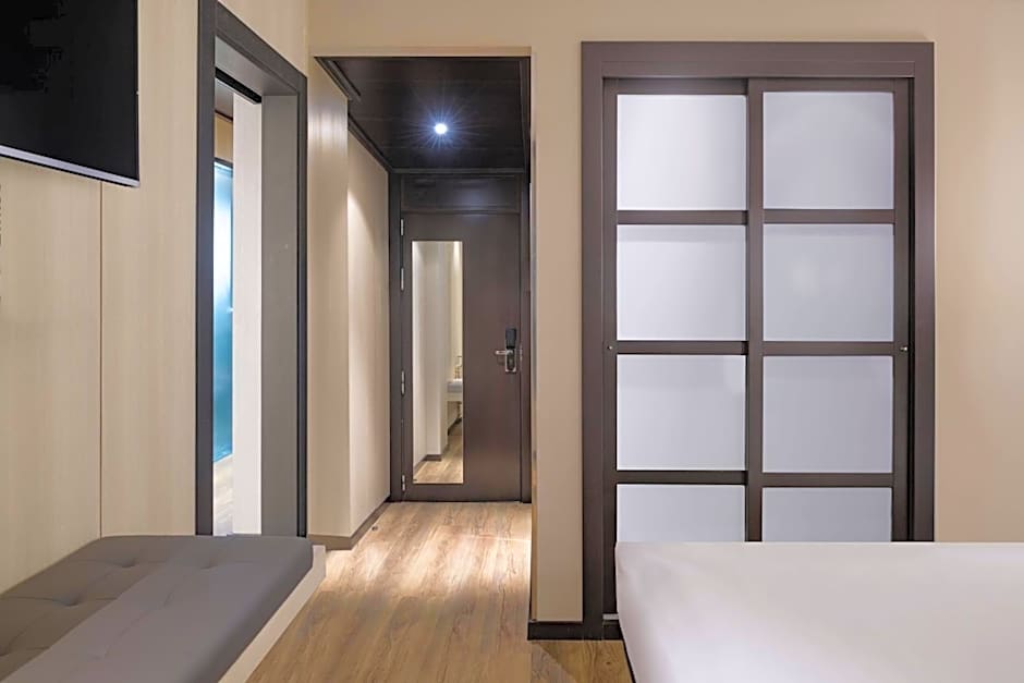 AC Hotel by Marriott Valencia