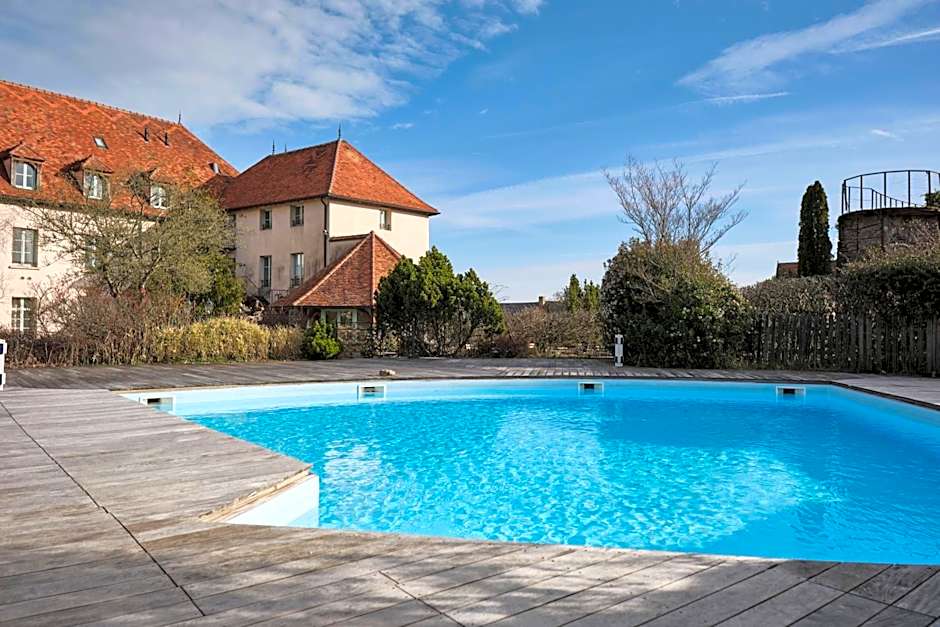 Hostellerie de la Tour d'Auxois