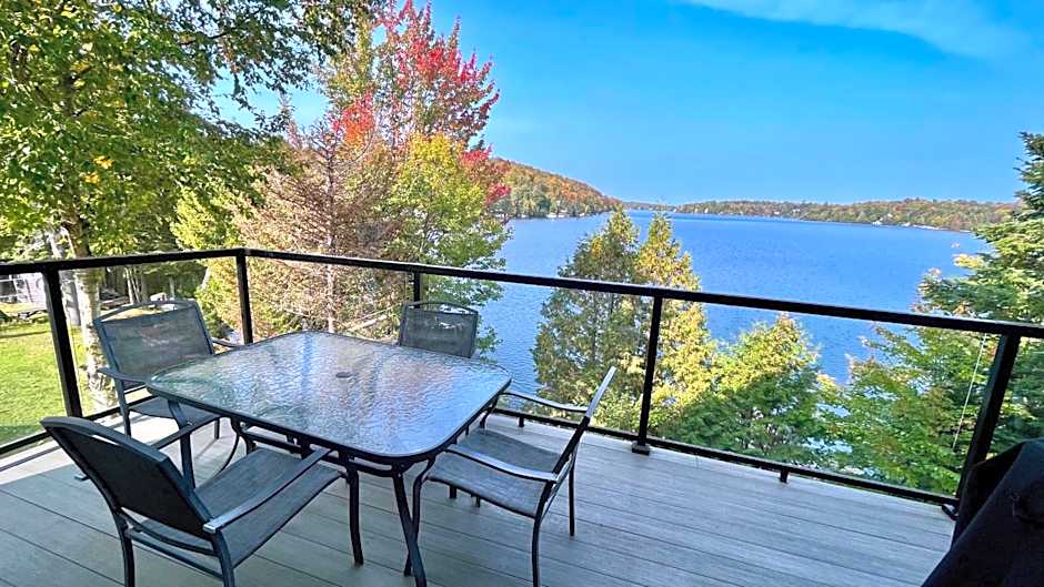 Rustic Waterfront Chalet Panoramic View and Spa