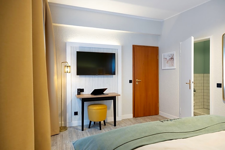 Hotel Engelbertz - Yggotel Pirol