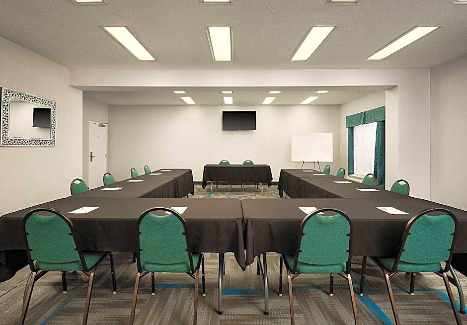 Hampton Inn By Hilton Covington