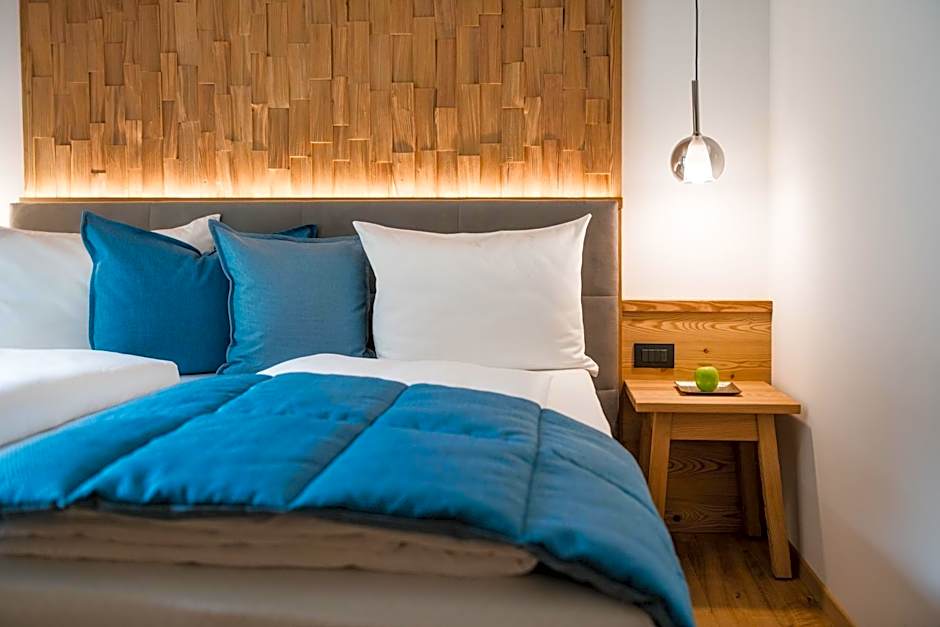 Les Dolomites Mountain Lodges