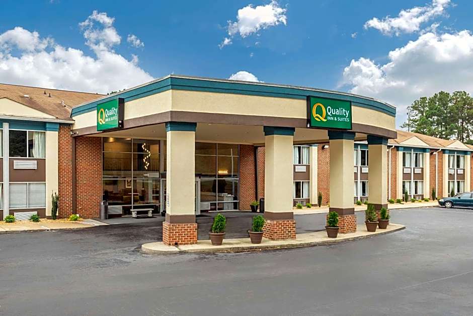 Quality Inn & Suites Apex-Holly Springs