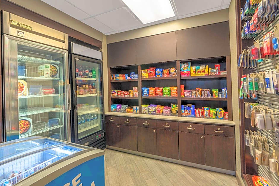 La Quinta Inn & Suites by Wyndham Pueblo