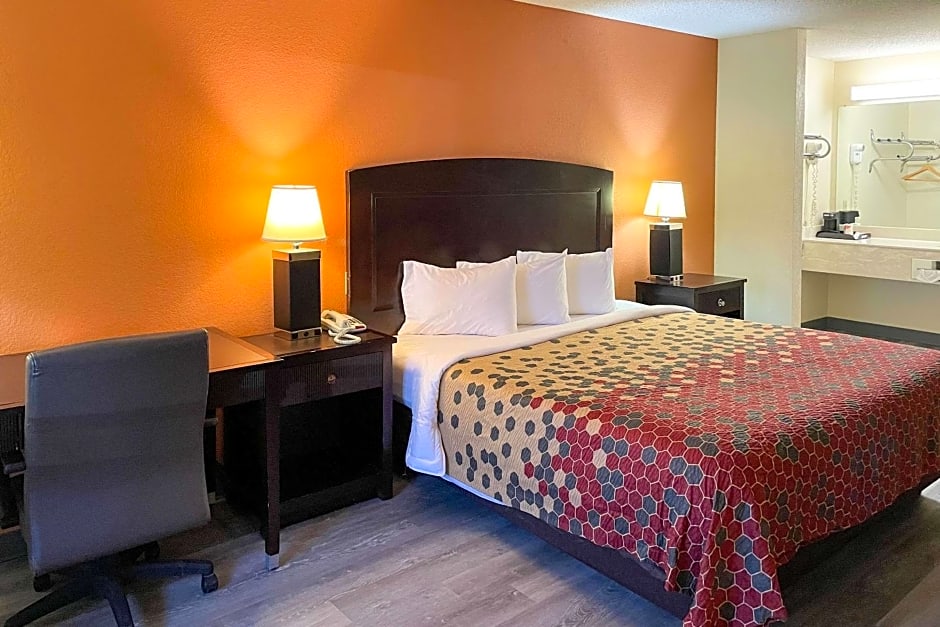 Econo Lodge Inn & Suites Sweetwater I-20