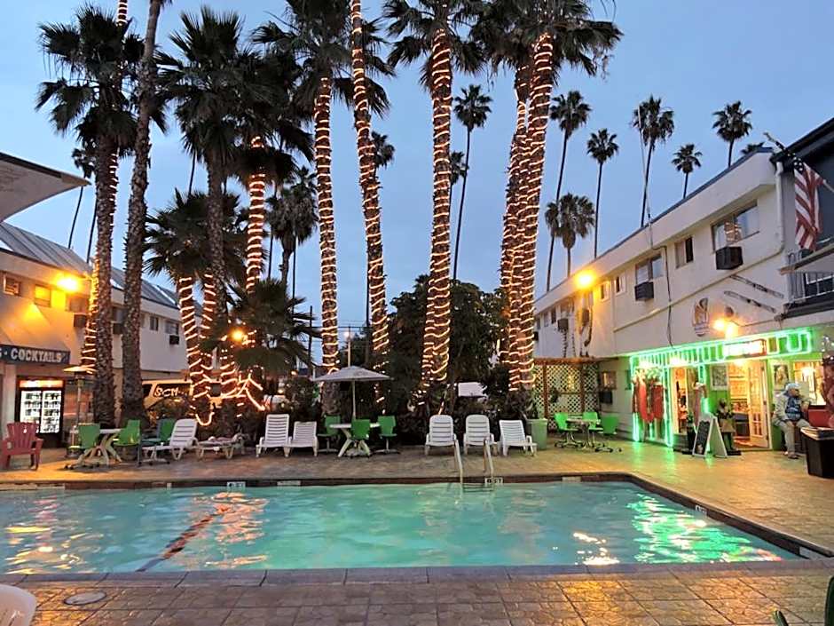 Tradewinds Airport Hotel