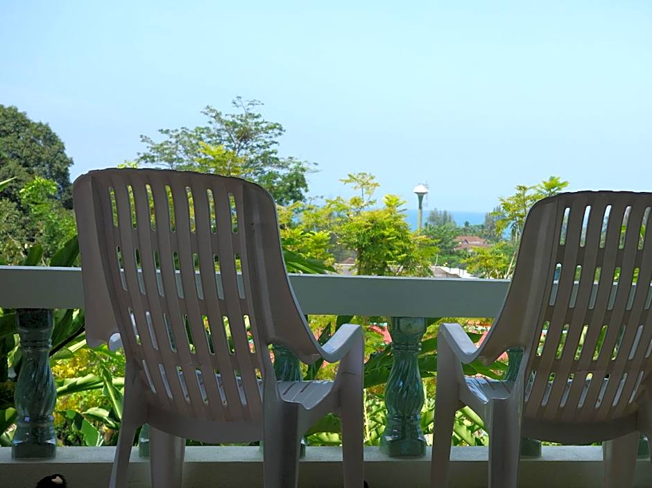 Khaolak Hillside Villa