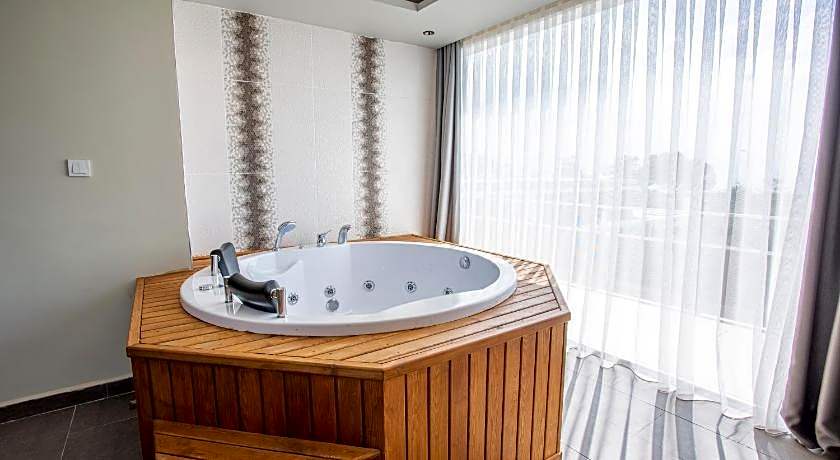 Zeytin Bahçesi Hotel