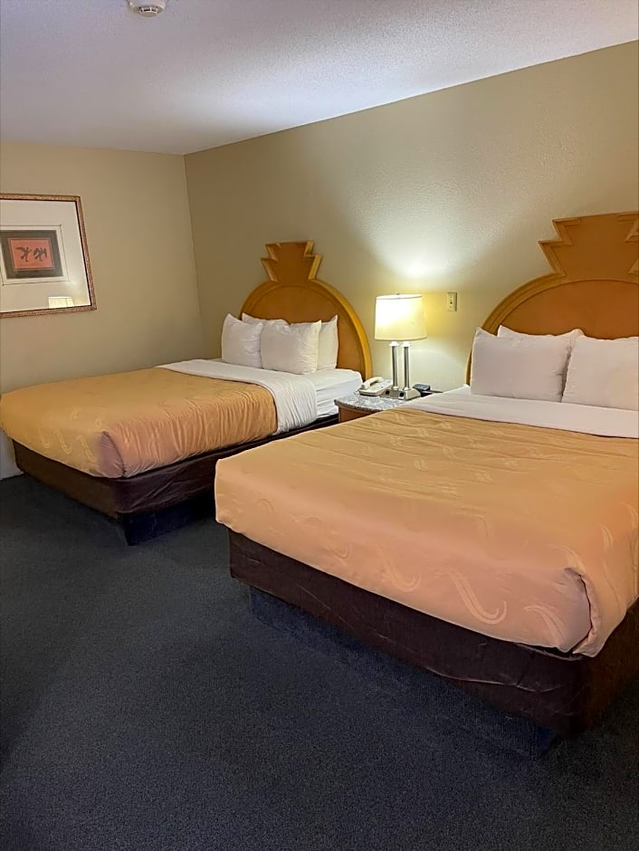 Quality Inn & Suites Greenfield I-70