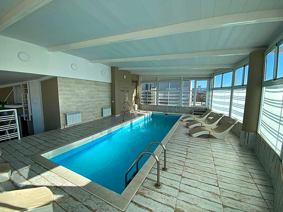 Howard Johnson Hotel Rosario