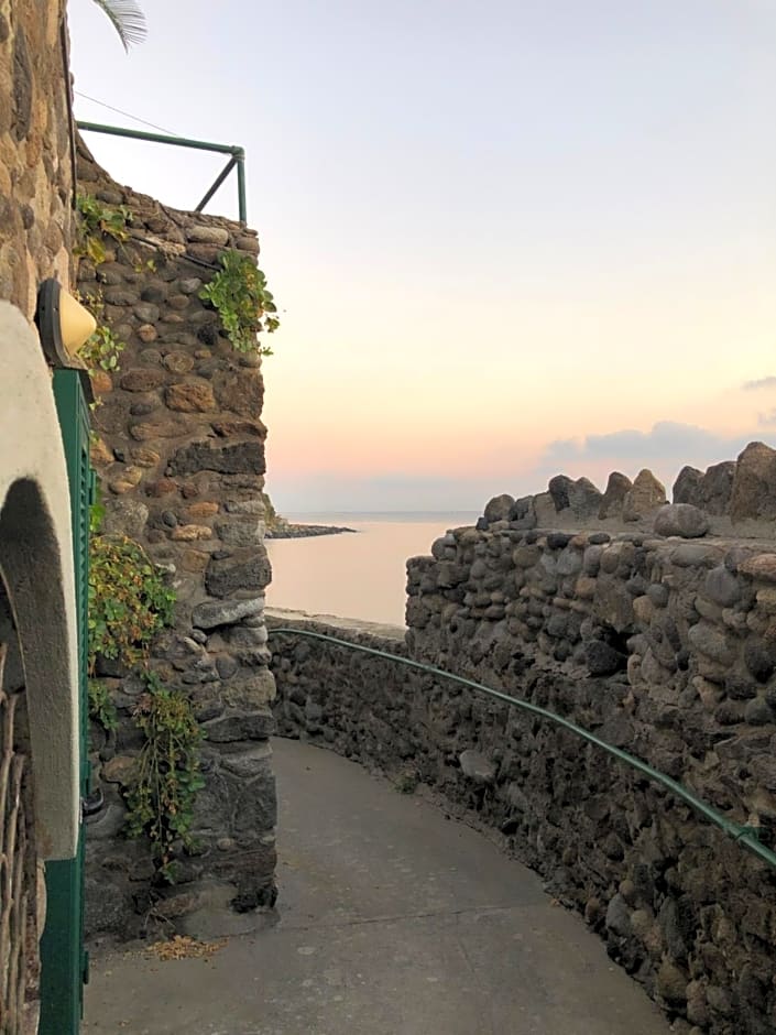 Nelinda Waterfront Accommodation