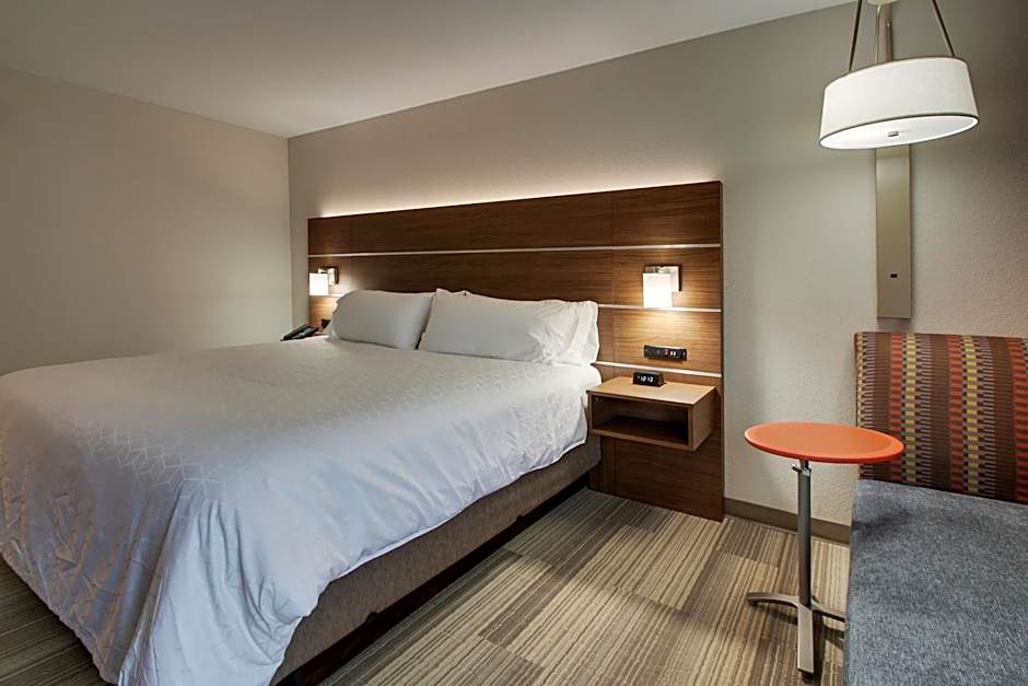 Holiday Inn Express Voorhees - Mt. Laurel By IHG