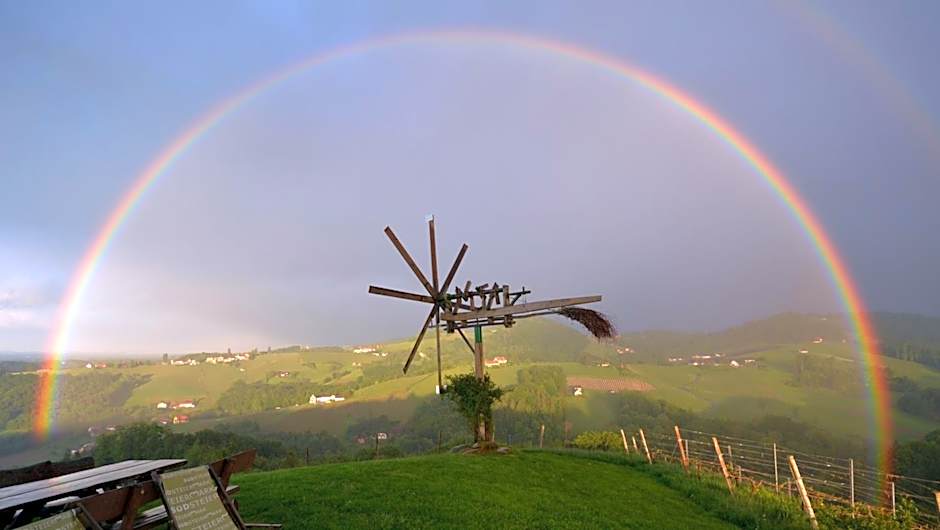 Weingut Essgut Schlafgut Sabathihof-Dillinger