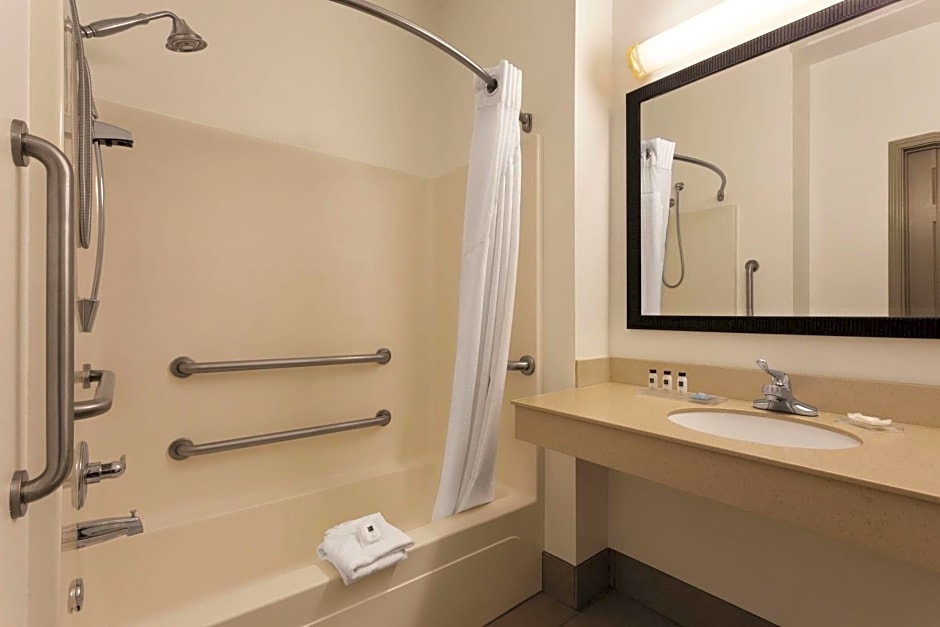 Country Inn & Suites by Radisson, Bryant (Little Rock), AR