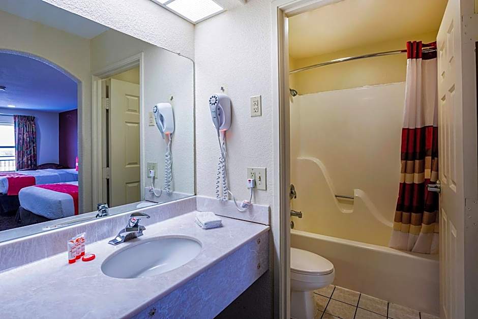 OYO Hotel Port Allen LA