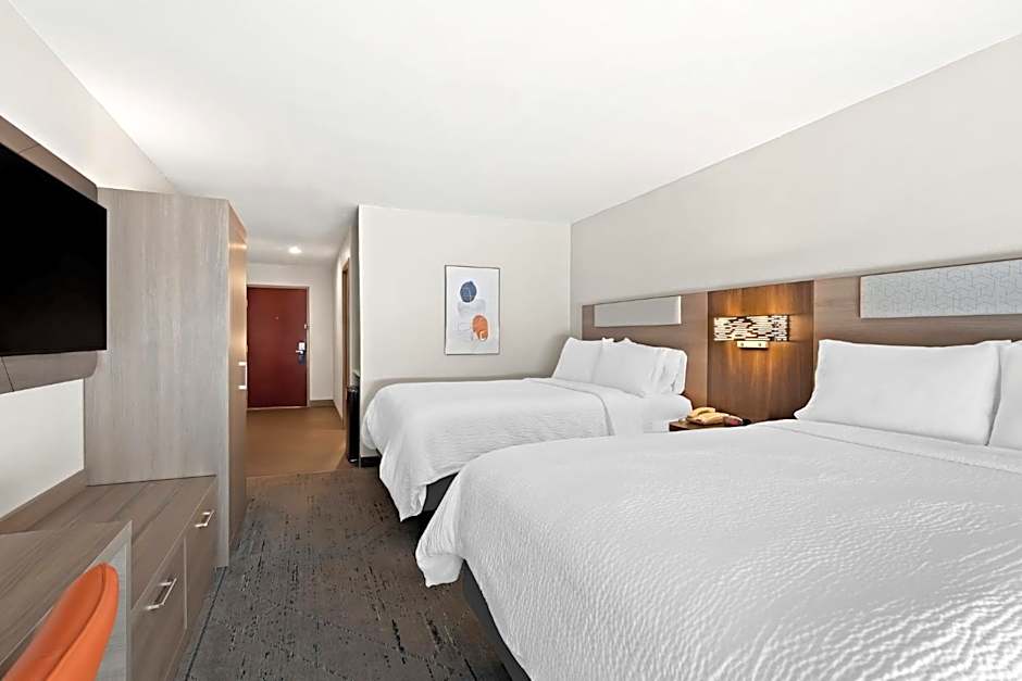 Holiday Inn Express & Suites Perry By IHG