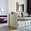 Royal Court Legerova