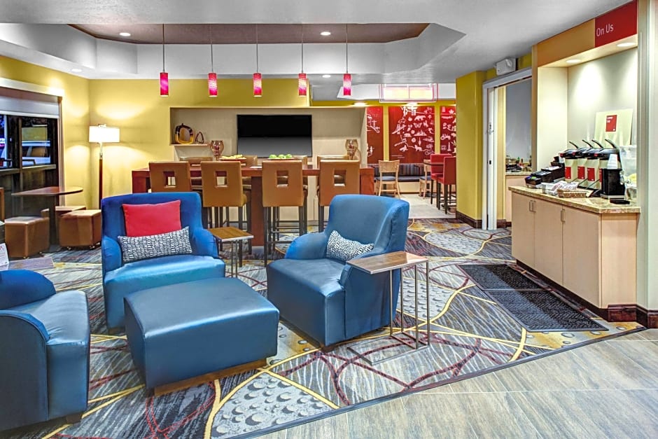 TownePlace Suites by Marriott Bakersfield West