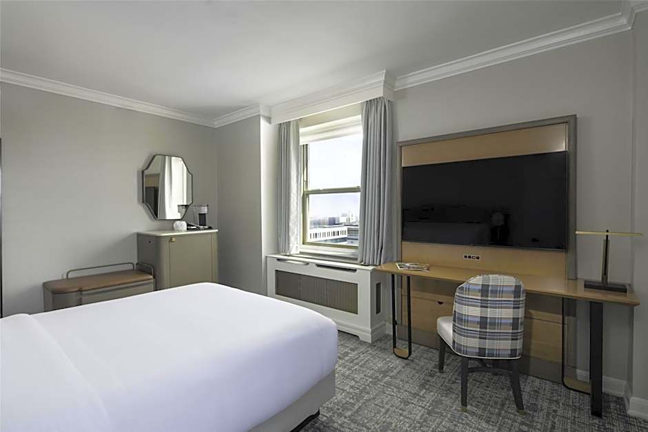 Hilton Milwaukee City Center