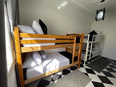 Bed in 4-Bed Mixed Dormitory Room