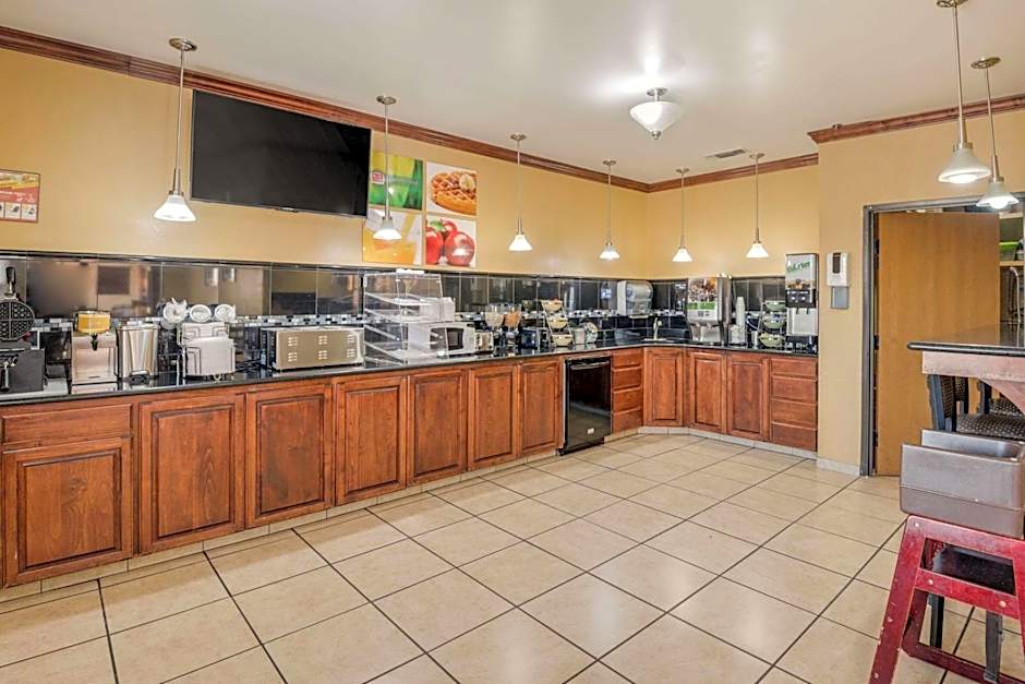 Econo Lodge Lubbock I-27