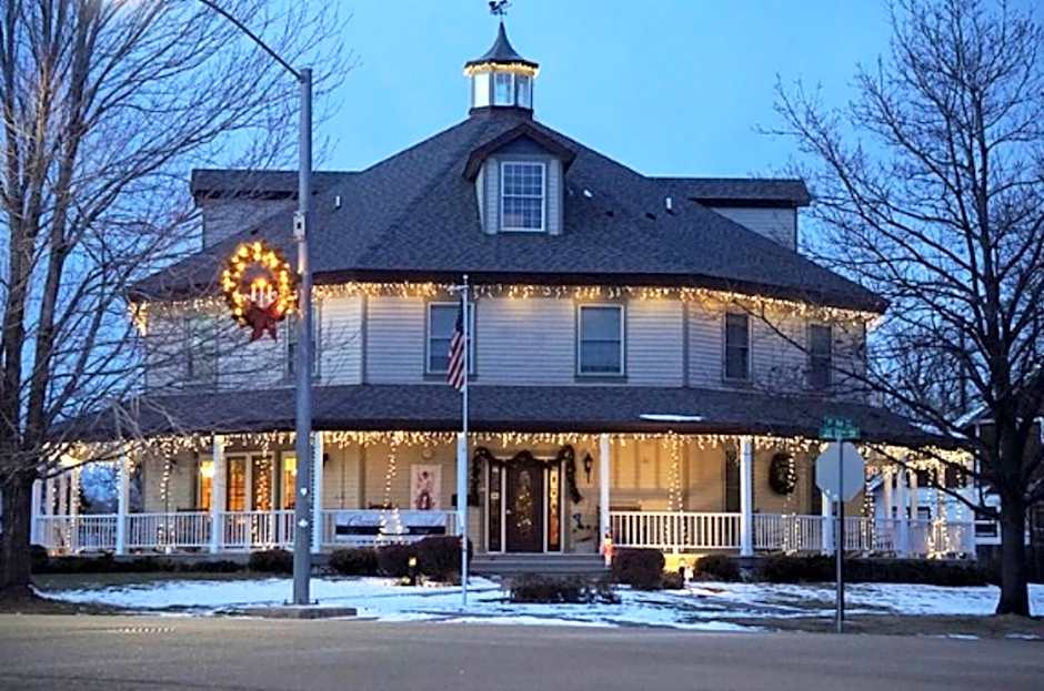 The Currier Inn