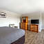 Quality Inn & Suites St Augustine Beach Area