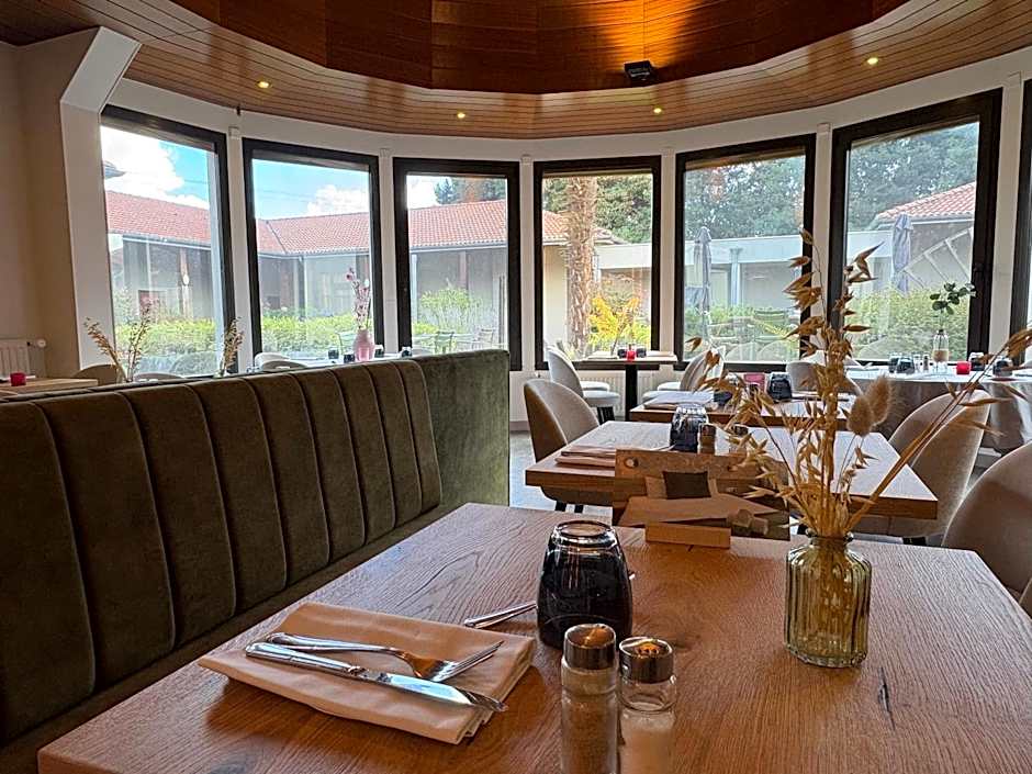 The Originals City, Le Logis d'Elbée, Cholet Nord (Inter-Hotel)