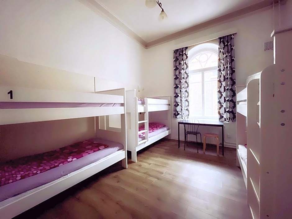 Hostel Diana Park