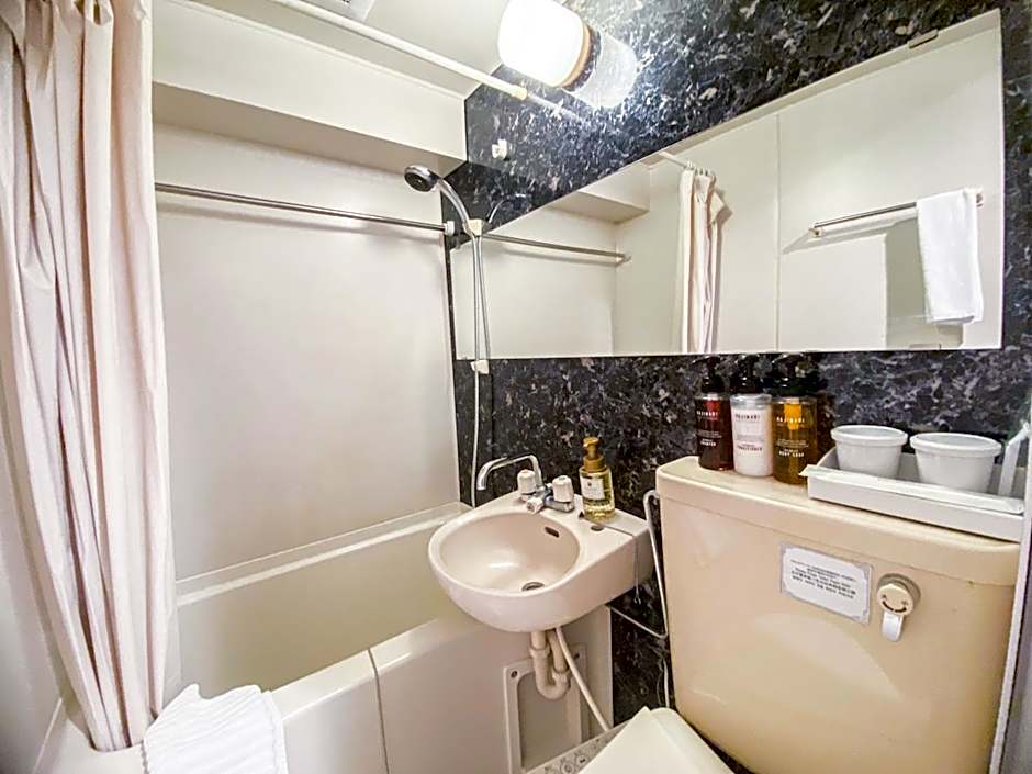 Hotel Livemax Higashi Ueno