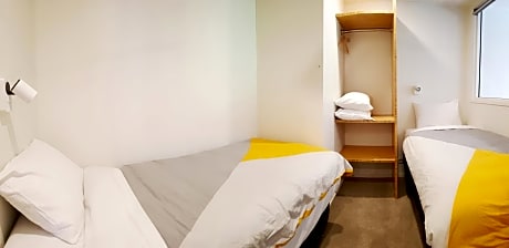 Deluxe 2 Bedroom 1 Bathroom Apartment