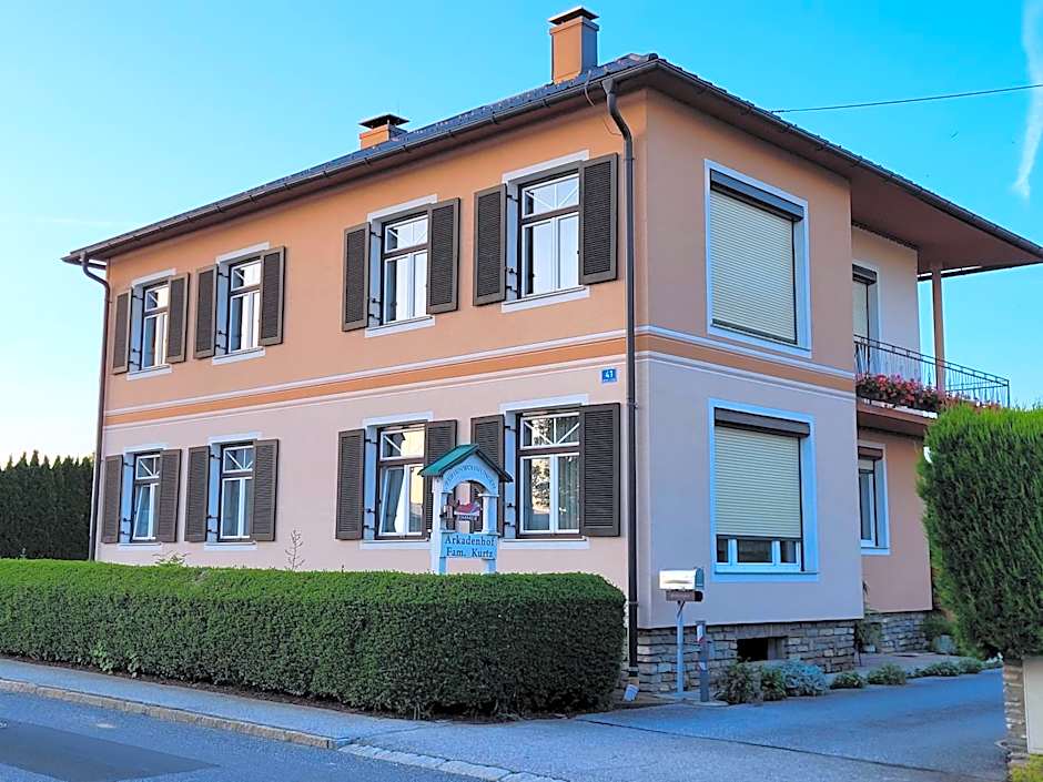 Arkadenhof Kurtz
