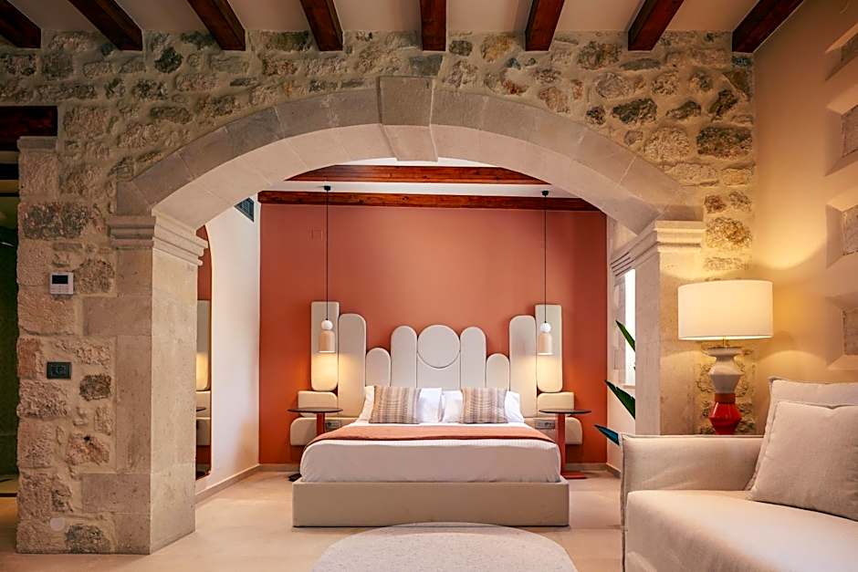 La Montre Luxury Boutique Suites