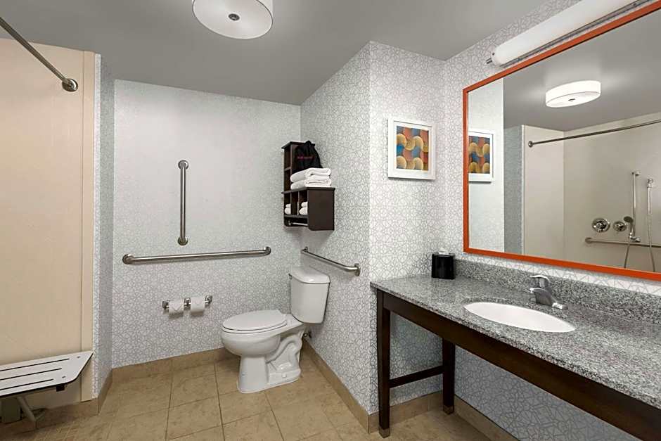 Hampton Inn By Hilton Augusta Me