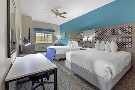 Queen Room with Two Queen Beds - Disability Access
