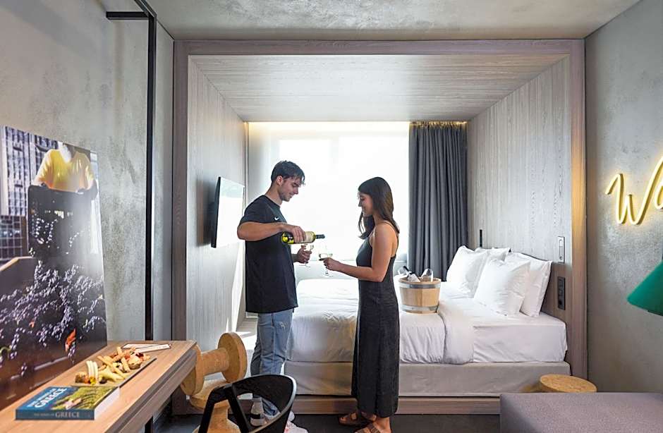 ONOMA Hotel