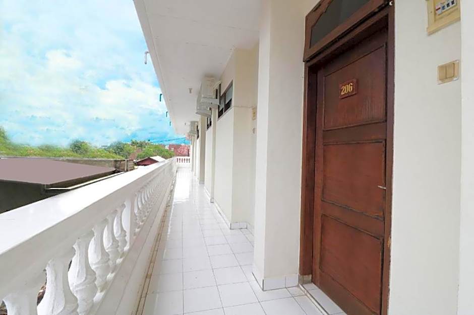 SPOT ON 2426 Hotel Aget Jaya Ii