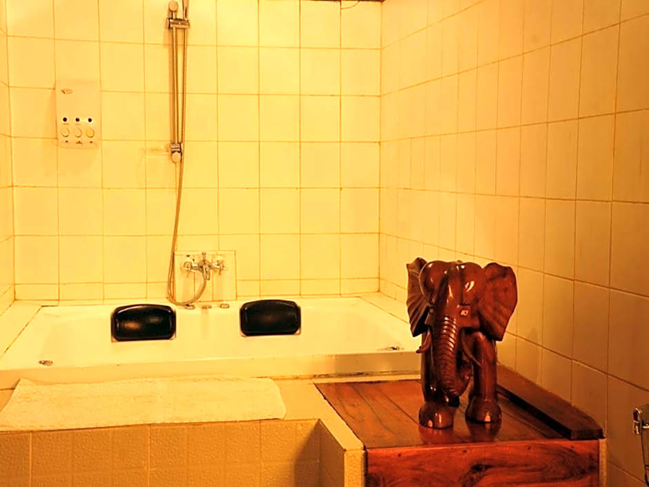 Boulder Garden Hotel