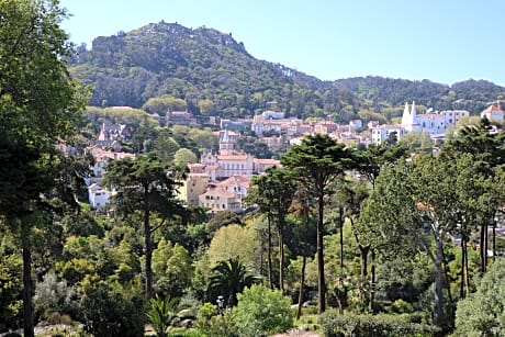 Suite with mountain view