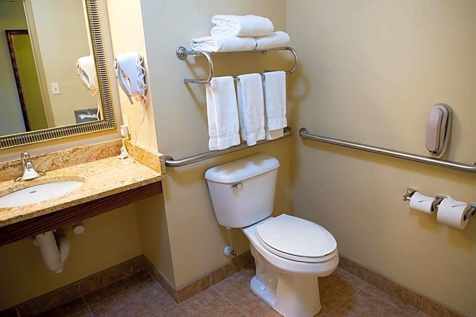 Holiday Inn Express Devils Lake By IHG