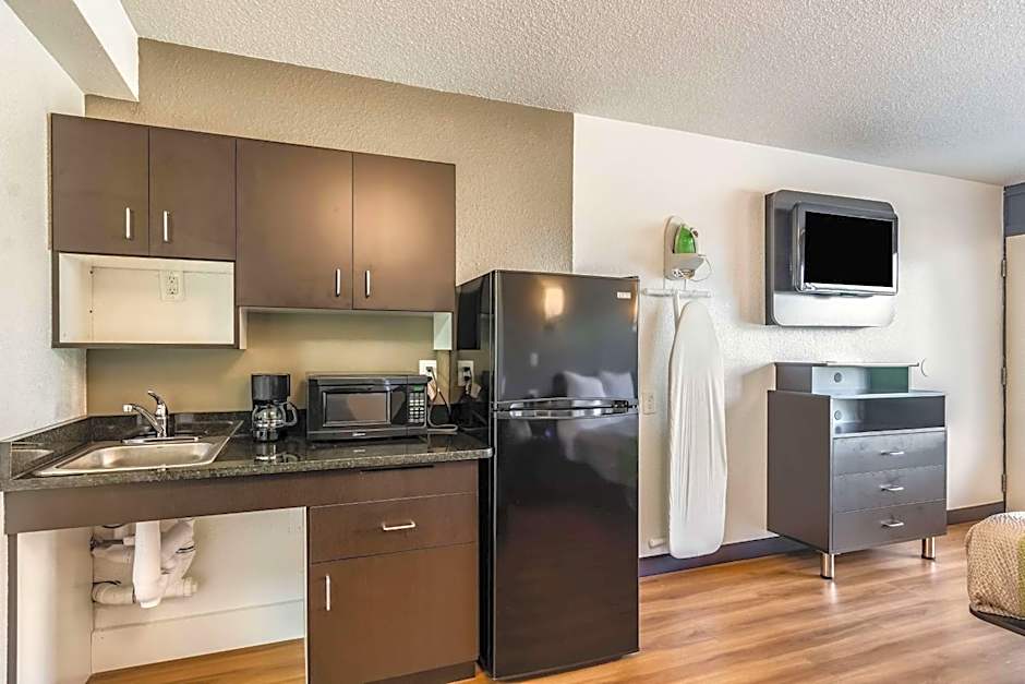 Studio 6-Little Rock, AR - West