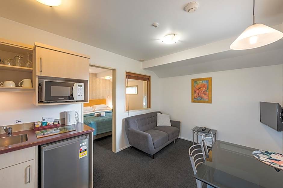 Roma On Riccarton Motel