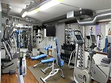 Twin Room with City View