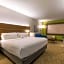 Holiday Inn Express & Suites San Marcos South