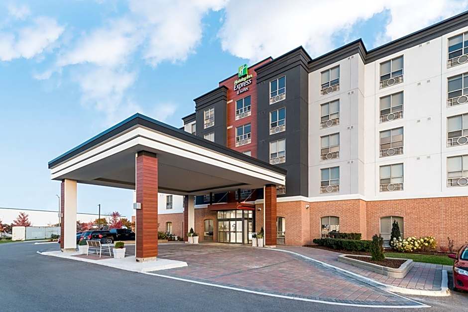 Holiday Inn Express Hotel & Suites Milton By IHG