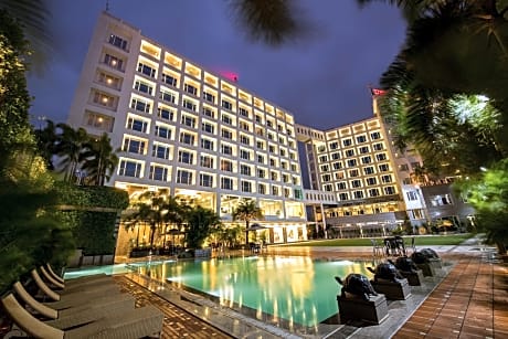 Express Inn The Business Luxury Hotel