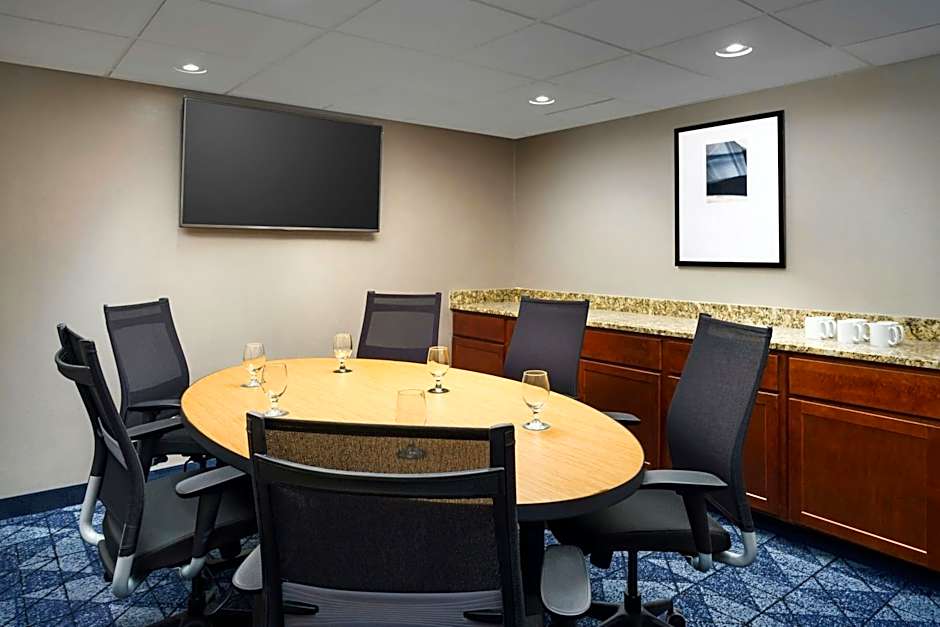 Courtyard by Marriott Chicago Midway Airport