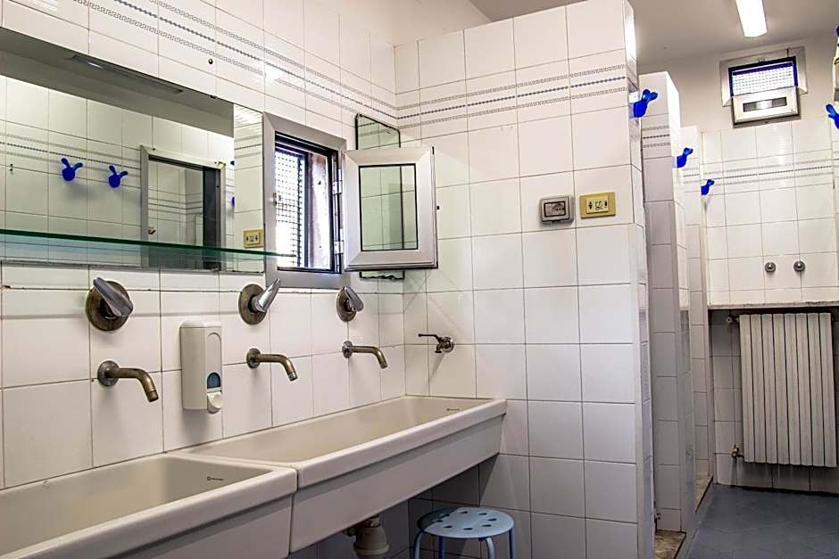 Hostel Santa Monaca
